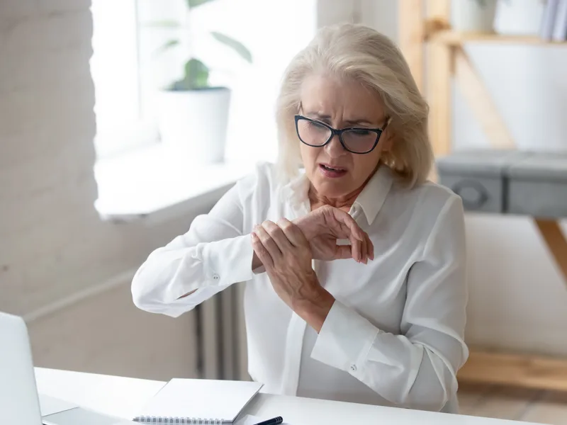 Chiropractic Fitness treating bursitis in Charlotte