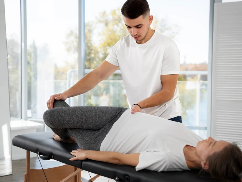 Chiropractic Fitness treating hip pain in Charlotte