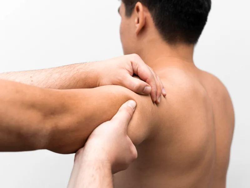 How Chiropractic Fitness treats rotator cuff in Charlotte